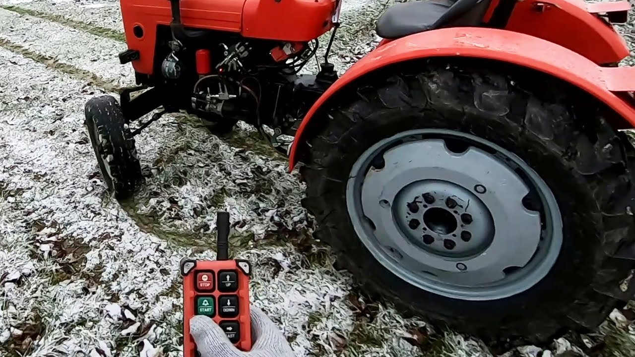 Zdalnie sterowany Ursus C-330 – praktyczny test w sadzie