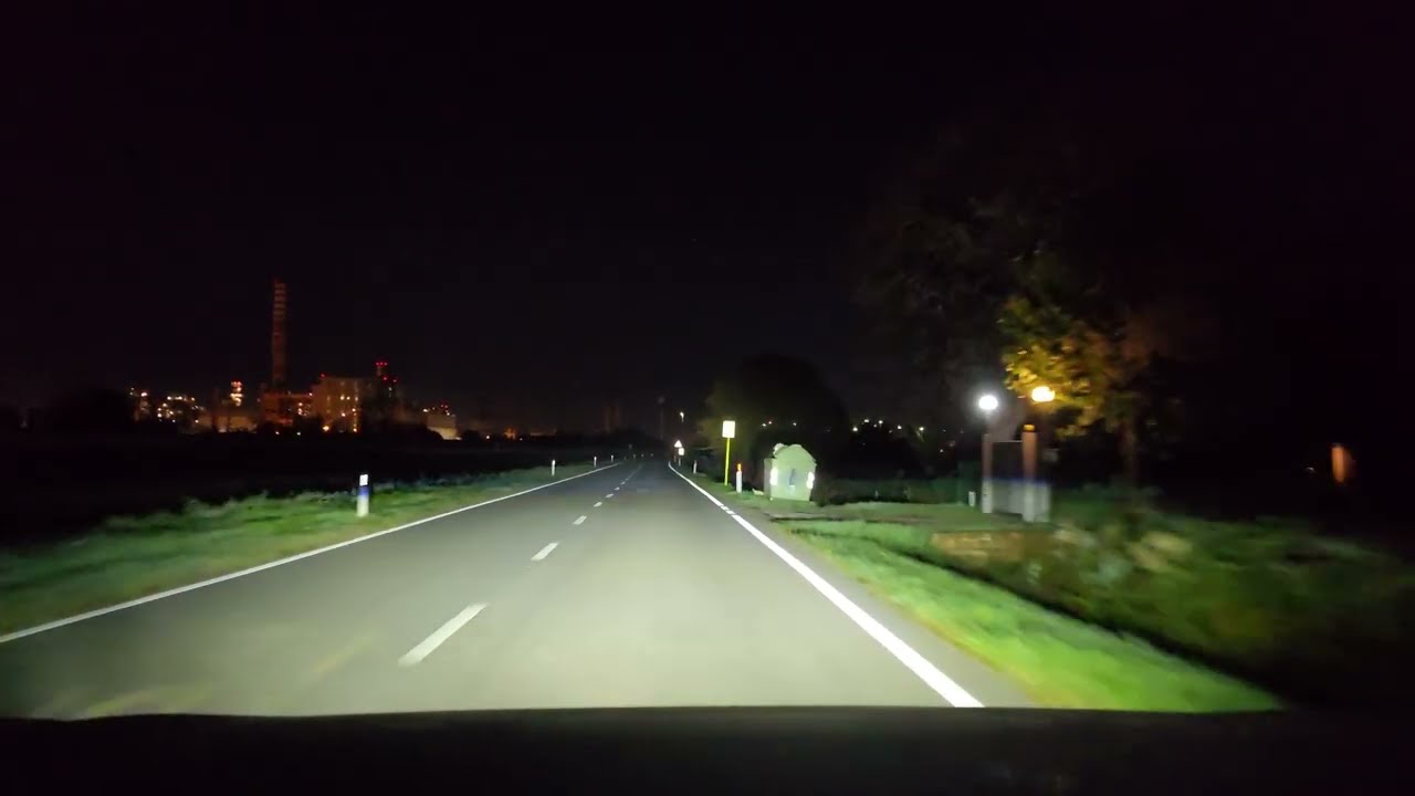 Leapmotor B10: prova fari Full Led in guida notturna