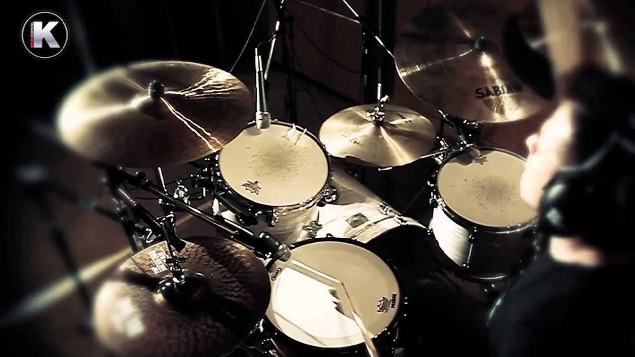 DRUMSCHOOL