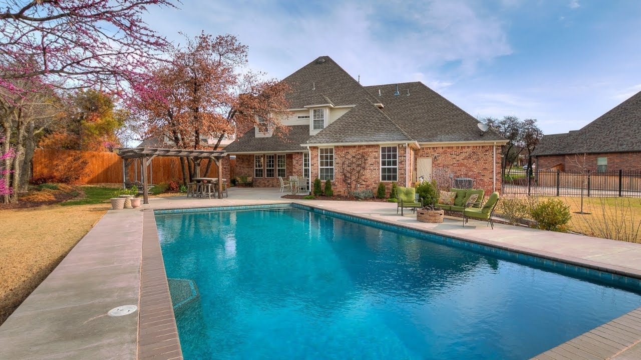 Home for sale in Oaktree Park: 1512 Wild Plum Ct, Edmond, OK 73025