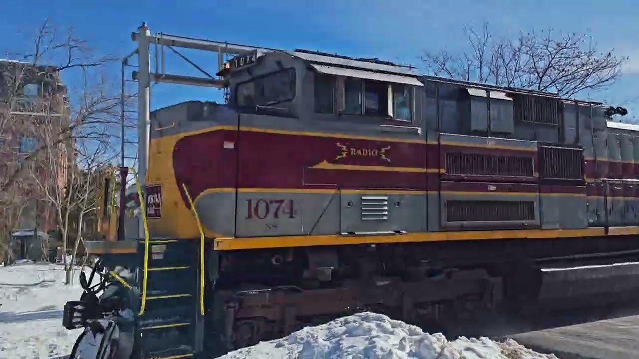 Norfolk Southern Heritage Unit Lackawanna Z264 Freight Train Clinton MA 