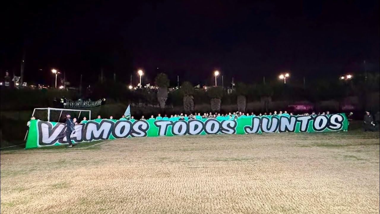 Último entrenamiento antes de jugar la final de ida de la copa betplay / Los del Sur y los Jugadores