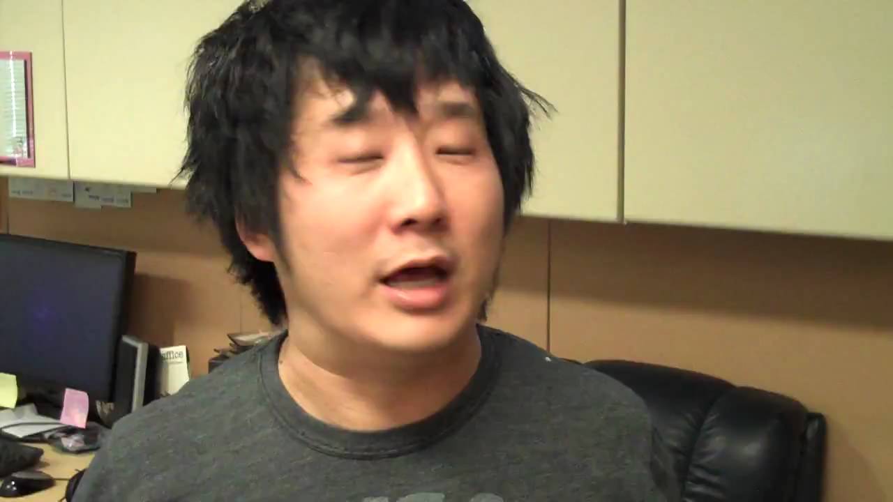 Comedian Bobby Lee has panic attack BEFORE our show -