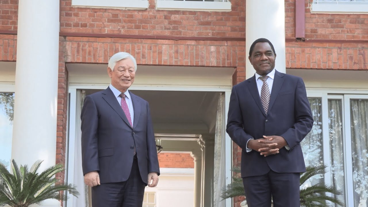 Pastor Ock-Soo Park meets with President Hakainde Hichilema of Zambia_GBS PH