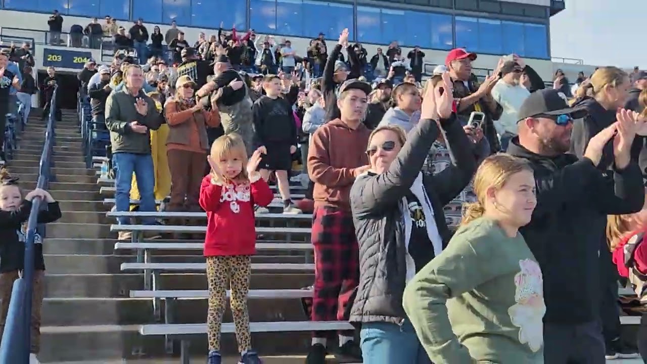 Talihina celebrates its 2025 Class A-II football state championship 