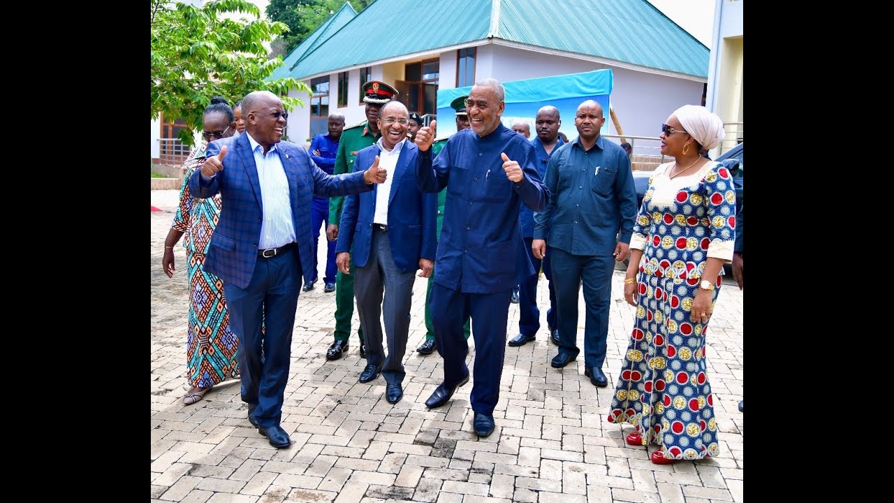 Rais Mwinyi na Makamu wa Kwanza wa Rais Maalim Seif wakutana na Rais Magufuli Chato.
