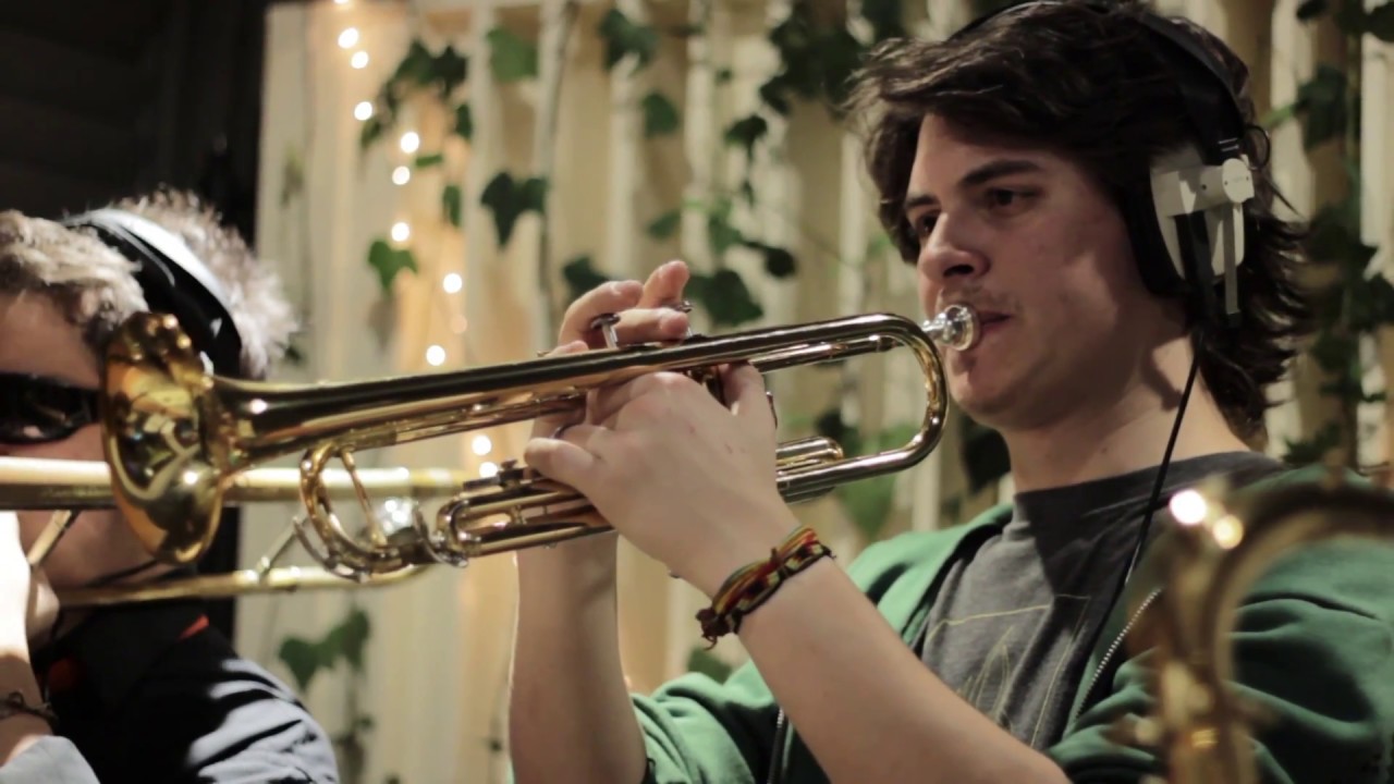 Lambada - Mono Sepia