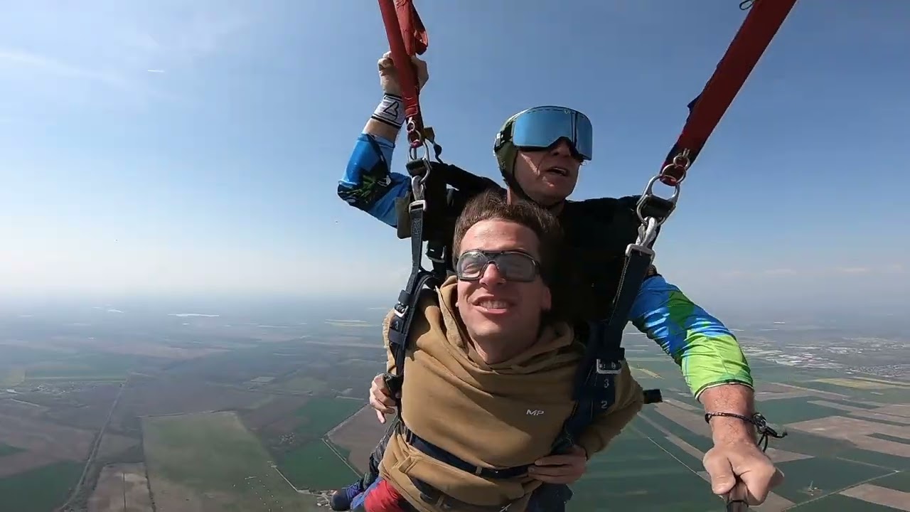 Kálmán Ákos tandemugrás 4500 méterről