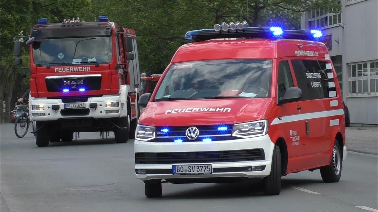 [Gro&szlig;einsatz am HBF] A-, B-, C-Dienst, GW-Schiene, TLF, L&ouml;schzug und TOJ LF20 + MTF Feuerwehr Bochum