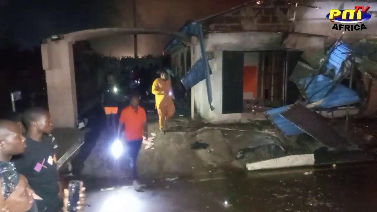 2. BUILDINGS ON FIRE ALONG OWA-EKEI ROAD, IKA NORTH EAST LLG. DELTA STATE.