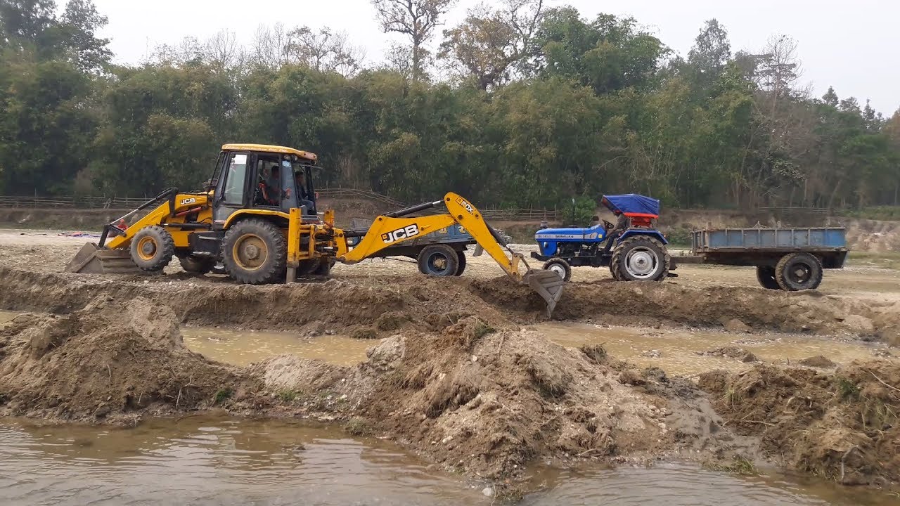 JCB Loading Sandy Mud in Tractor - JCB Working on Sandy Place