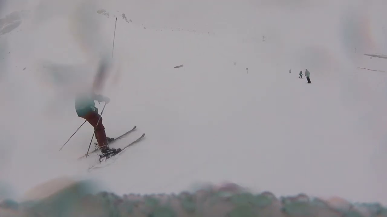 Day 2.  Tignes 2024 - Trying to ski in the snowy conditions