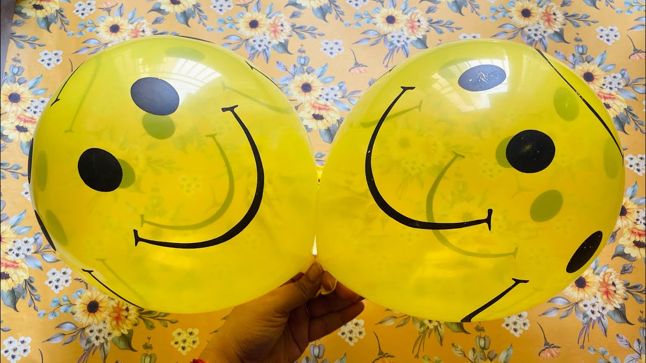 Yellow smiley balloon blowing video | asmr balloon blowing video