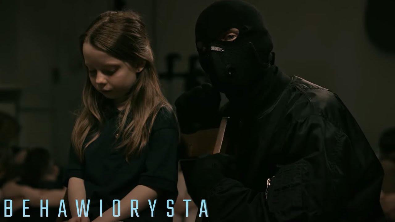Zamachowiec zabarykadował się w szkole i wziął zakładnik&oacute;w! [Behawiorysta]