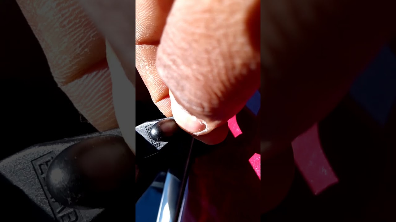 Fiat Toro com defeito no ar condicionado e painel indicando gelo na pista