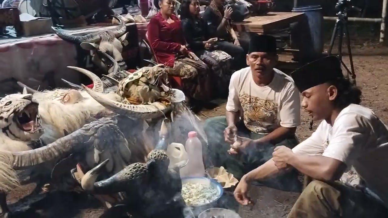 Atur Sesaji Seni Bantengan SPL