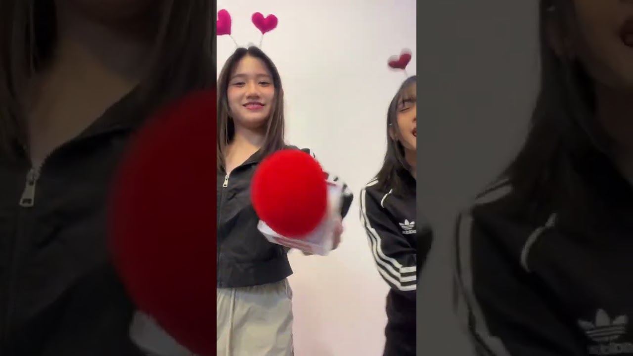 Cathyy And Amandaa 