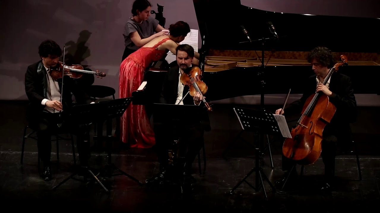 Yusuf İzeddin Mesçi: Firuze, Movement 2 ( Zencir )