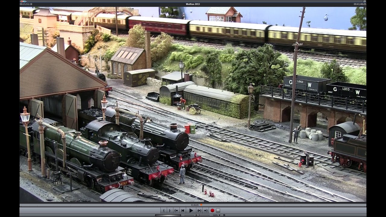 Guildex 2013 - 0 Gauge Model Trains as its Best