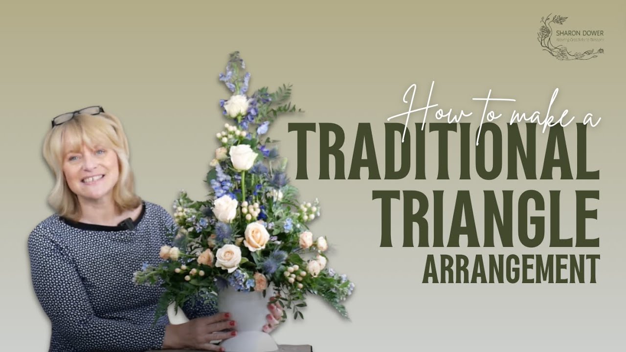 Как создать классическую треугольную цветочную композицию 💐Пошаговое руководство с розами и дельф...