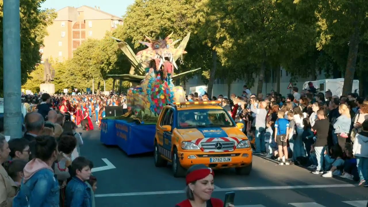 Desfile de San Jorge 2023 en directo. Cáceres