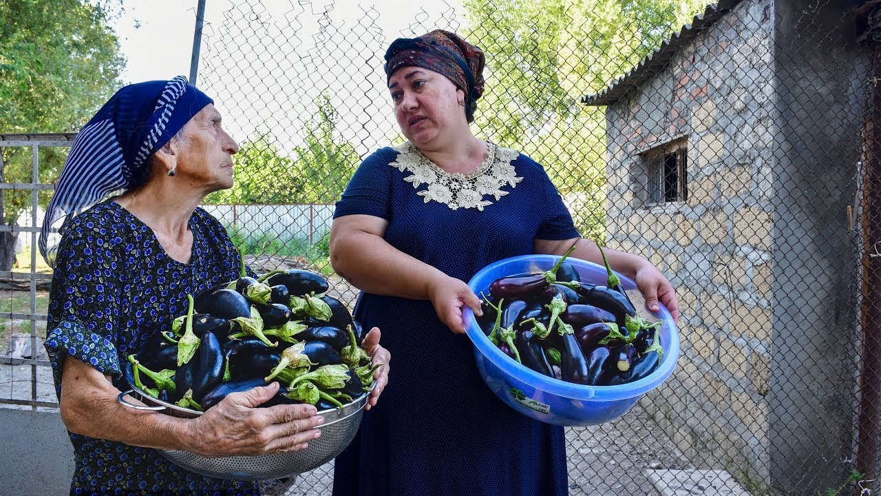 Сбор урожая с грядки - фаршированные баклажаны с овощами | Деревенская жизнь