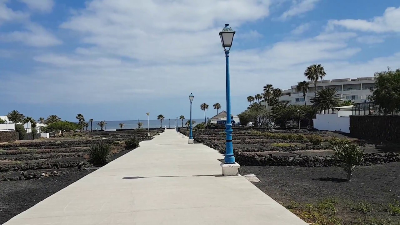 The Morromar Apartments Lanzarote to the beach 2nd road