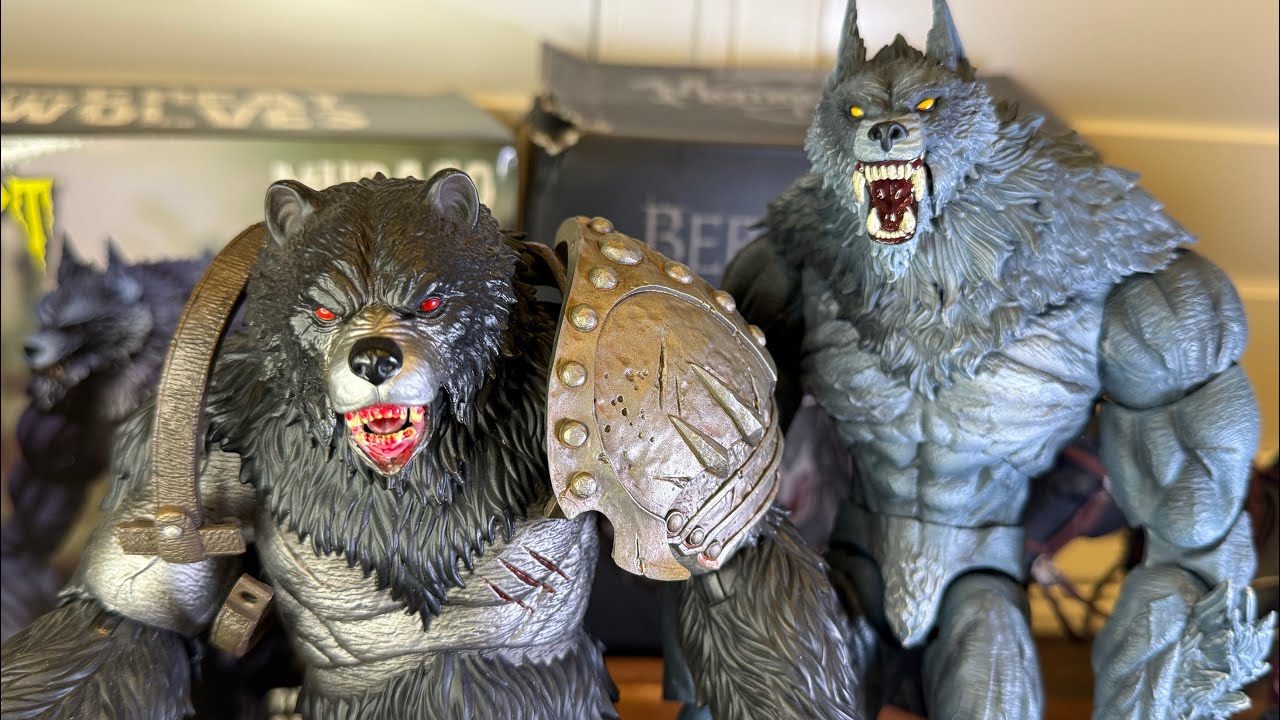 Perfect comparison memory toys, berserker broken claw bear vs ￼ loose collector, the great wolves 