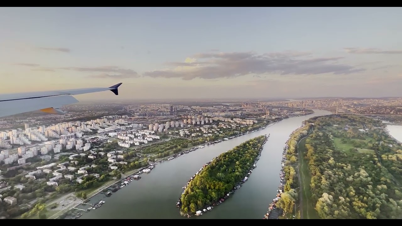 AirSerbia Airbus A320 landing at LYBE (Belgrade, Serbia)  runway 30