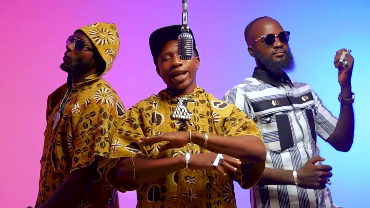 Ebelou Djiguiba Edji One l'enfant du pays Dogon feat Team Ambadomo - Ondon Piru clip