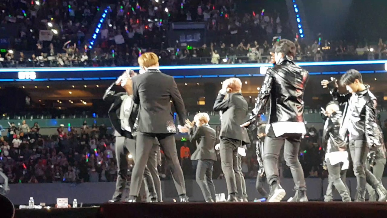 BTS - Blood, Sweat & Tears {Kcon México}