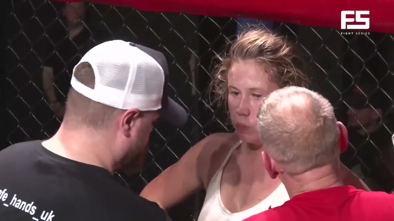 FightSeries Presents Grace Griffiths vs Izzy Worgan Full Fight