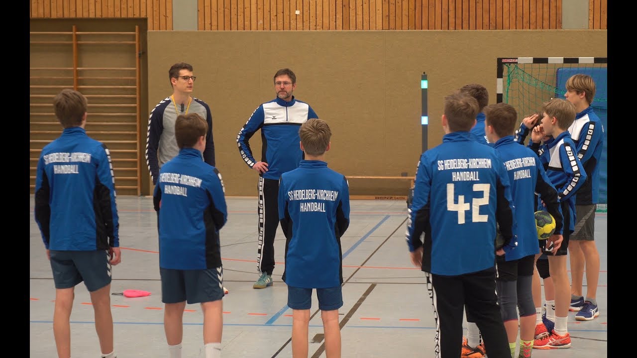 EXF Handball Entscheidungstraining Kreuzen mit Ball