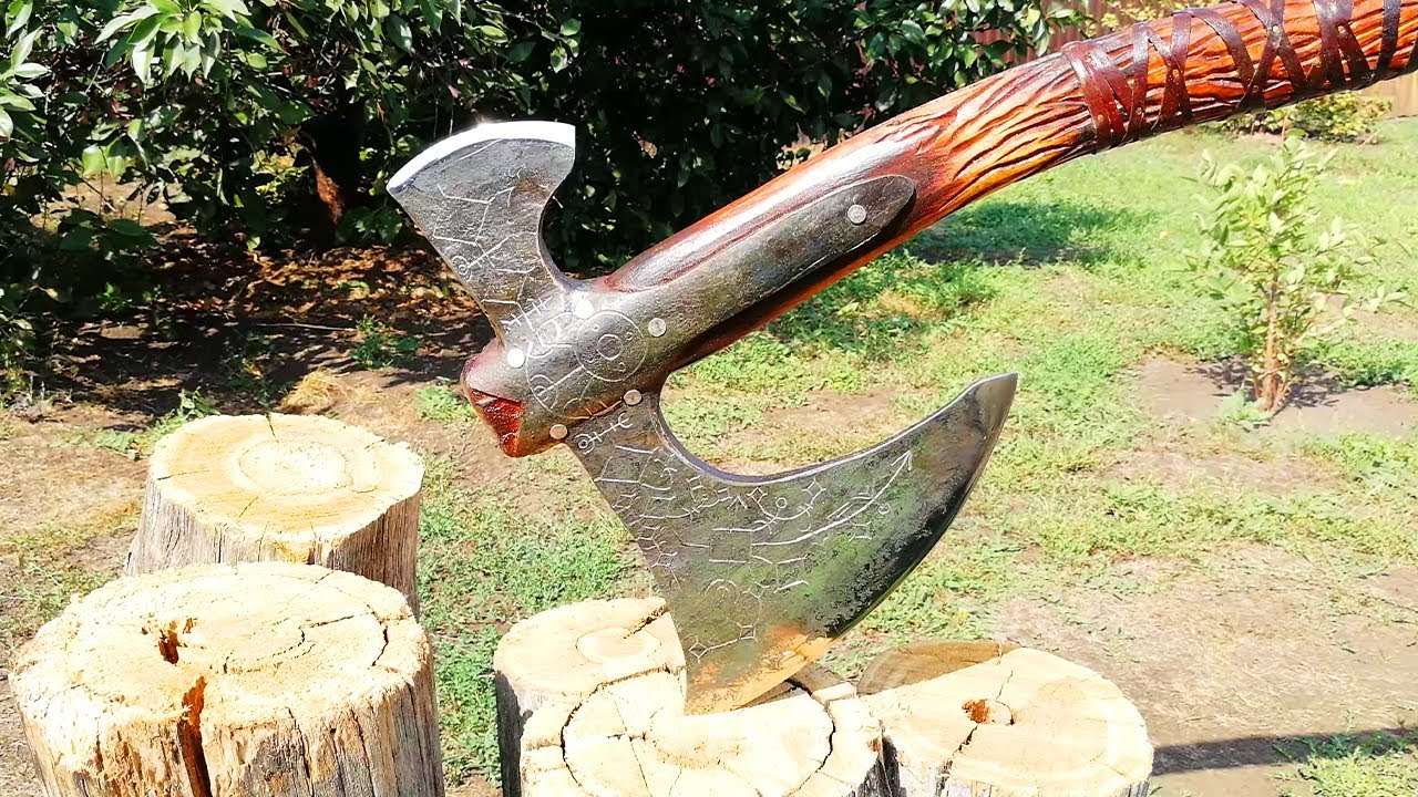 KRATOS' AXE in real life - Unboxing, Review & Test | God of War 4 [4K]