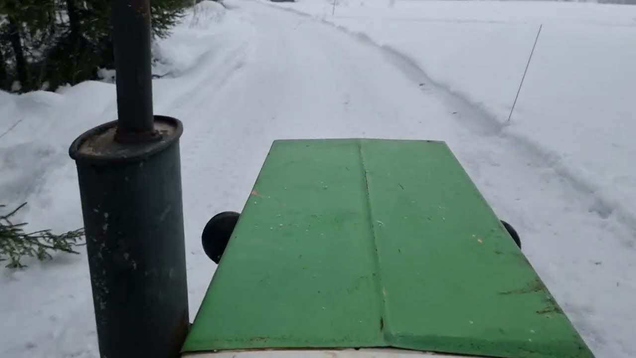 Vektorilla umpihankeen? Driving  Vector in the snow?