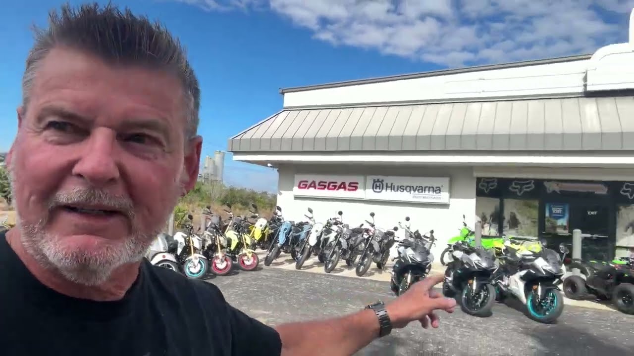 Я купил мотоцикл Kawasaki KLX 300 dual sport 2026 года выпуска.