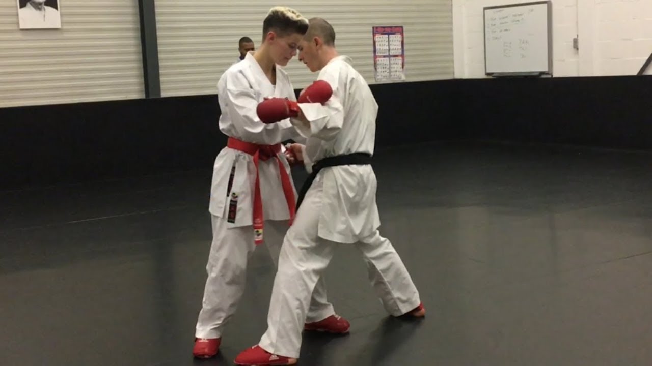 010nu- Rotterdamse Van Oudenaarden voor vierde keer Nederlands Kampioen karate