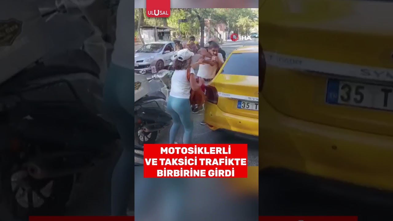 Motosikletli ve taksici trafikte birbirine girdi #shorts #motosiklet #taksi