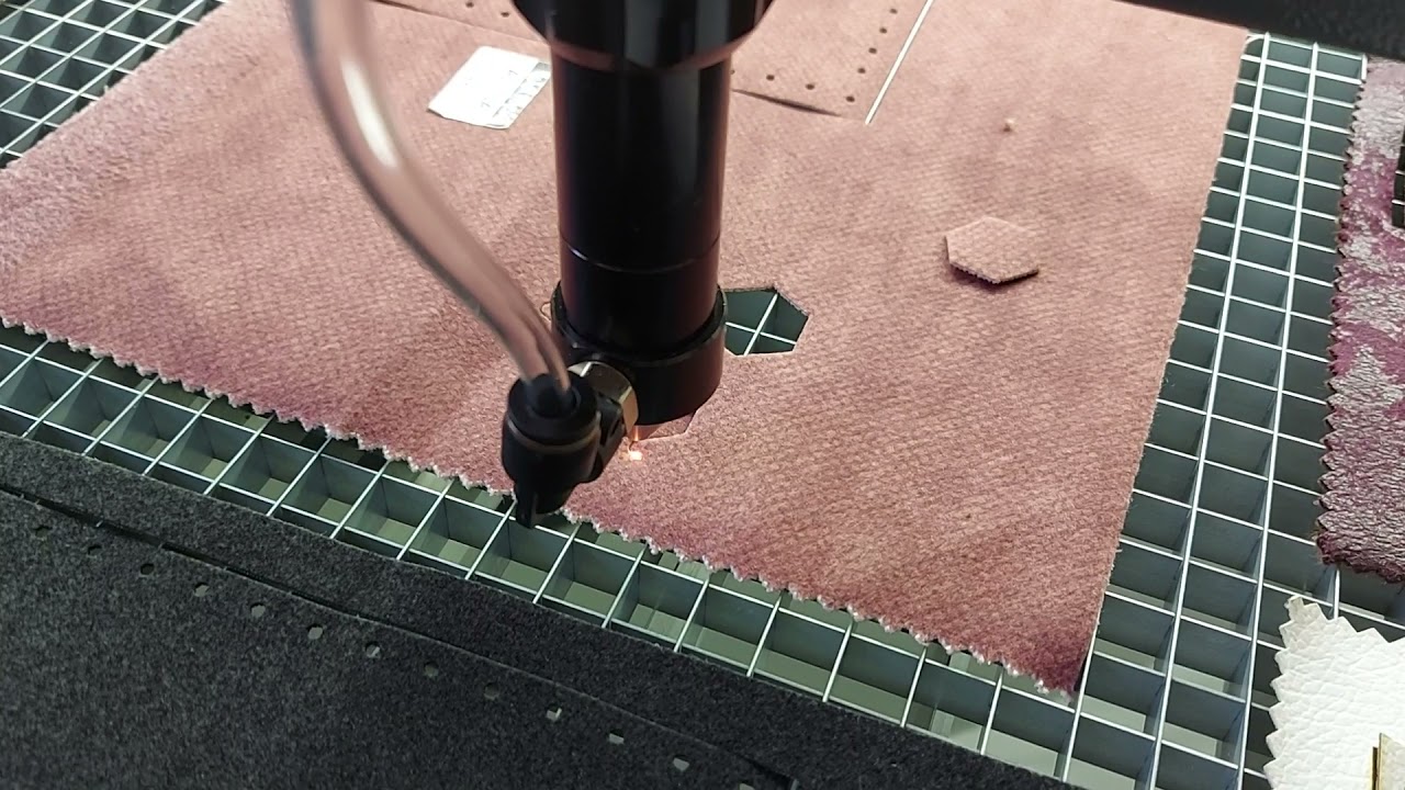 Lazer makina kumaş kesim