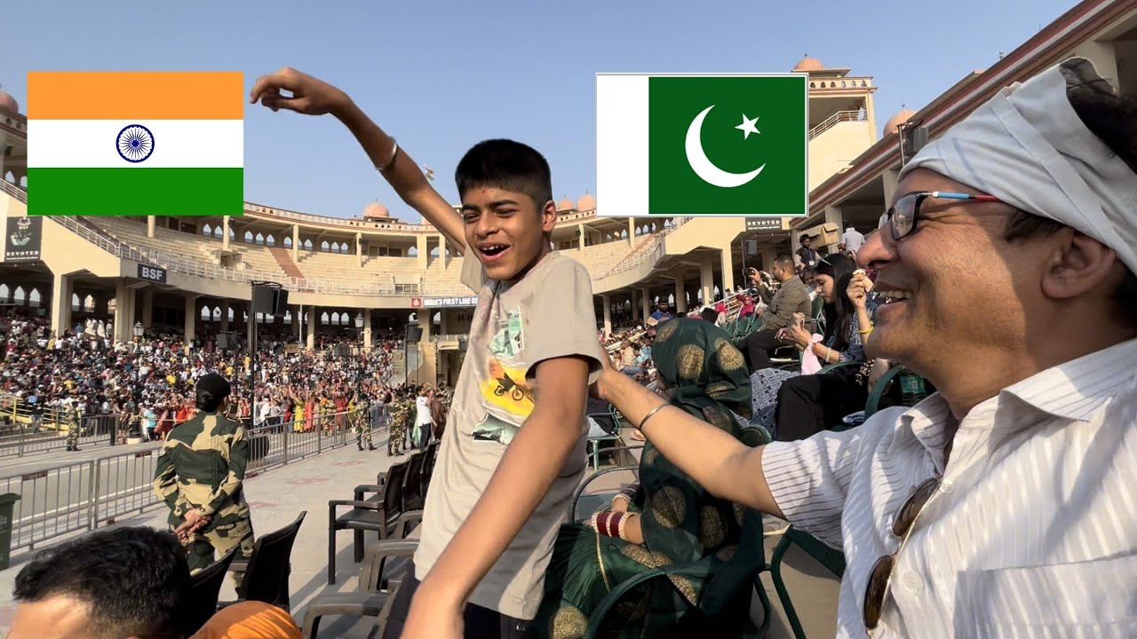 India Pakistan Border Par Om Ne Dance Kar Diya 🇮🇳🇵🇰 ZERO LINE | Wagah Border Parade 2022 😱