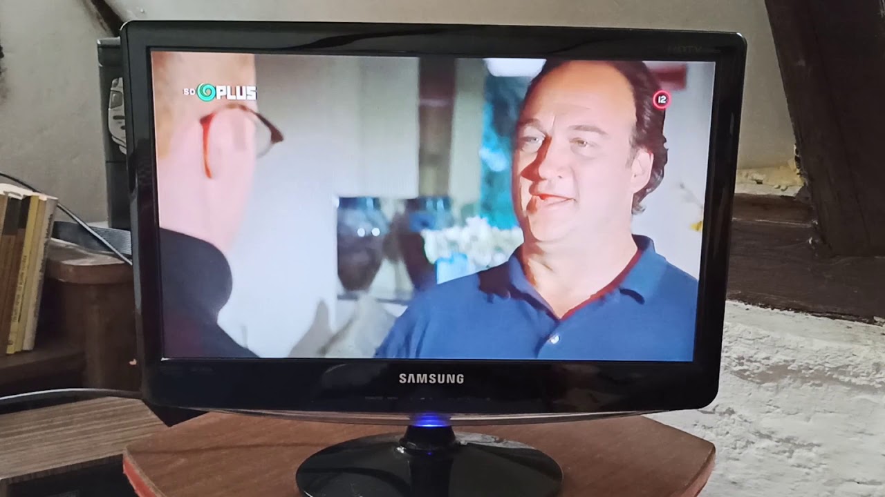 Strong SRT 8209 DVB-T2 set-top-box unboxing/testing MAGYAR