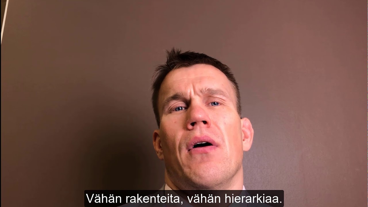 Itseohjautuvuus, matala organisaatio, verkostot, Teal, ja Holacracy