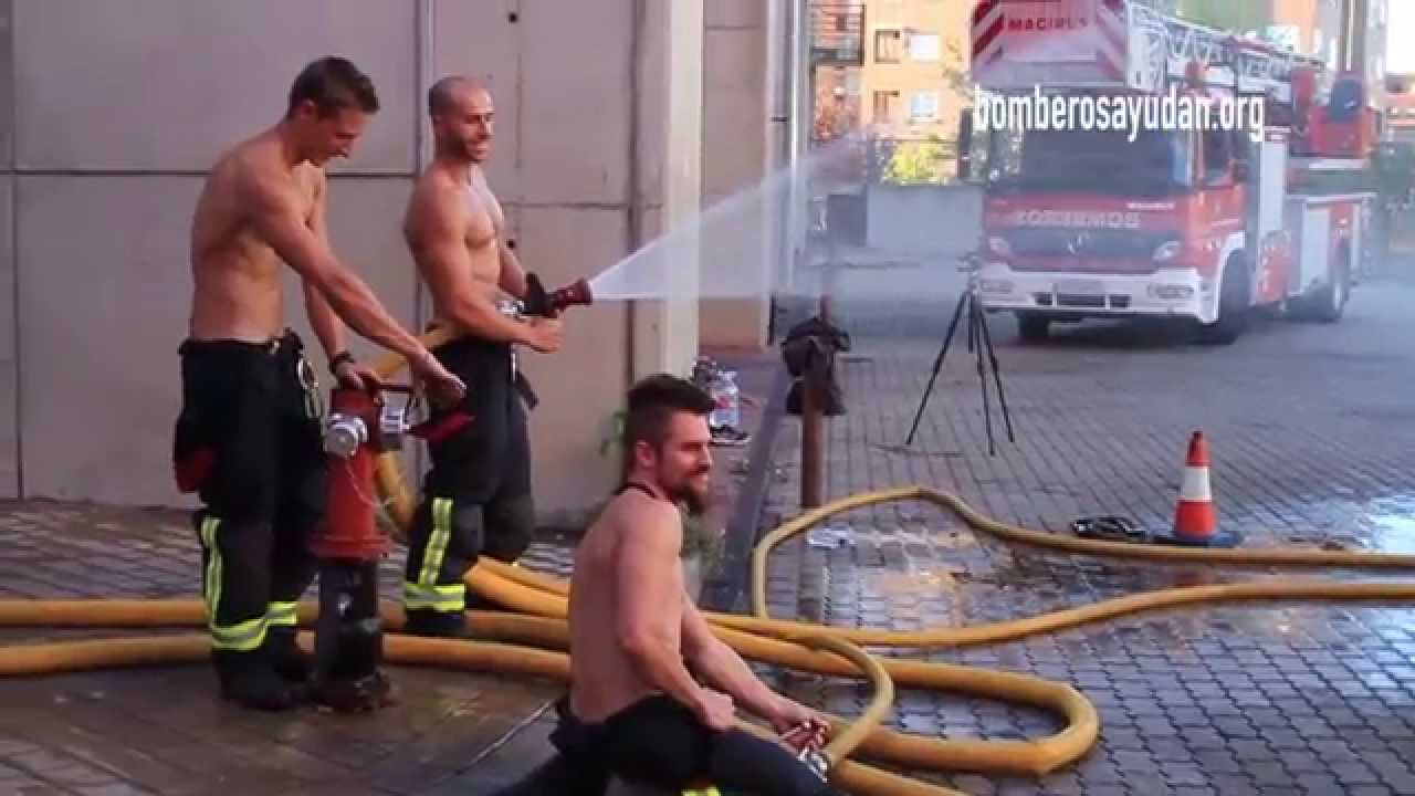 making of calendario bomberos 2015