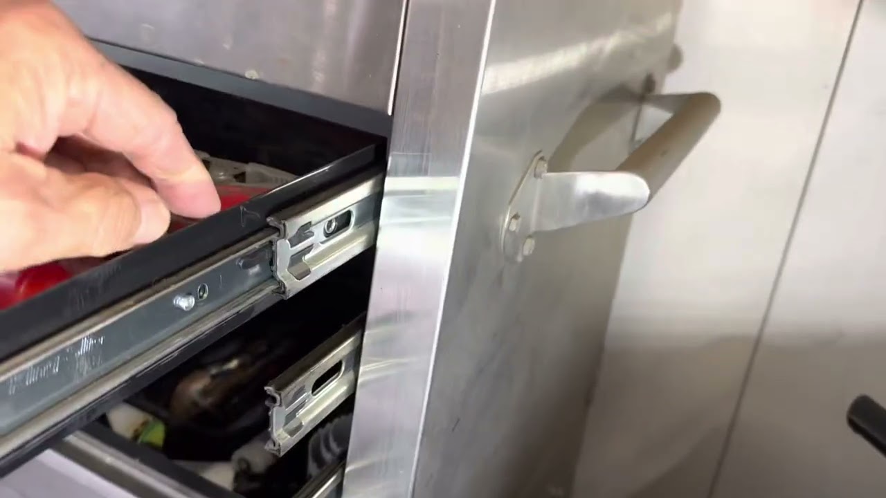 Repair stuck drawer in Costco CSPS tool cabinet.