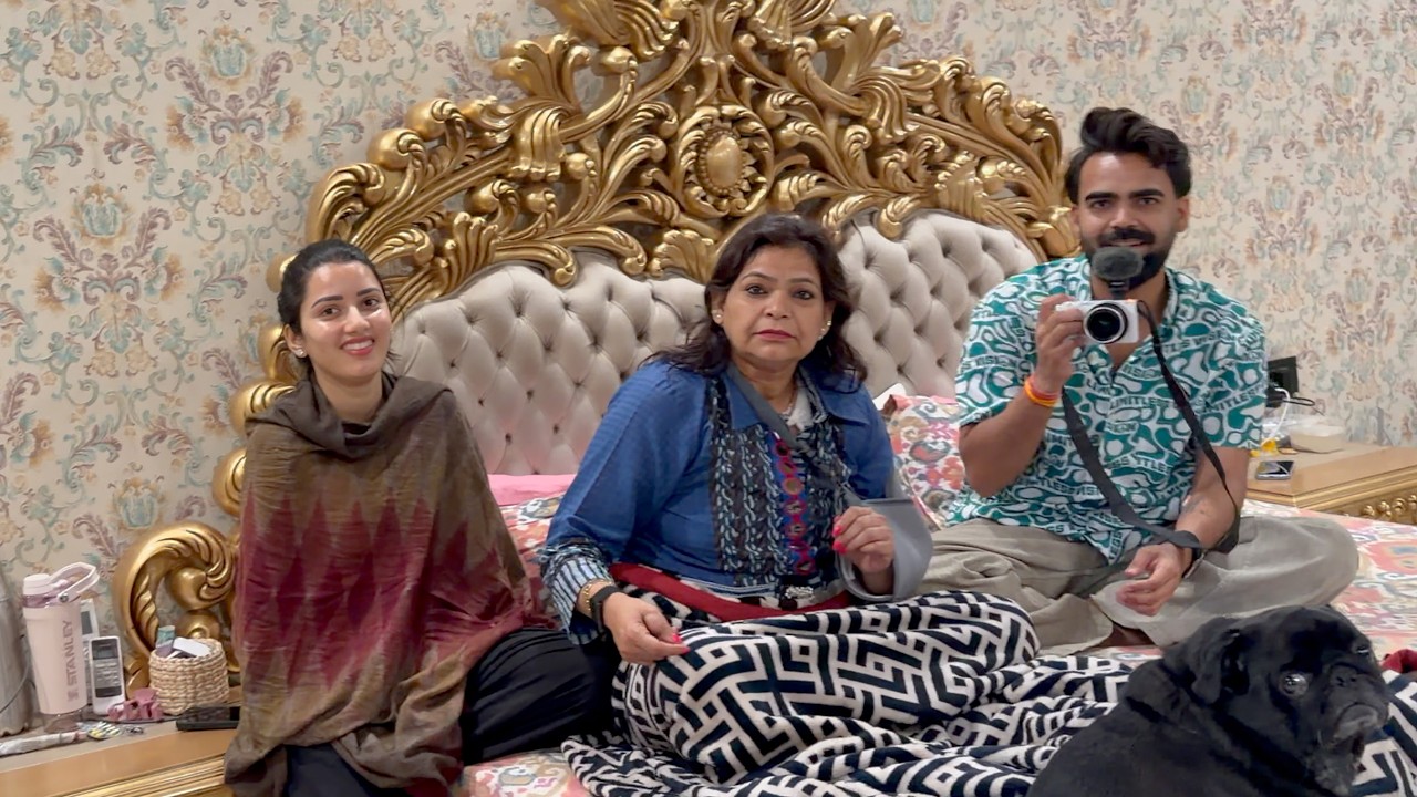 Karan Sandy Ki Shadi Ki Album Aagayi 😍 Sabke Reaction