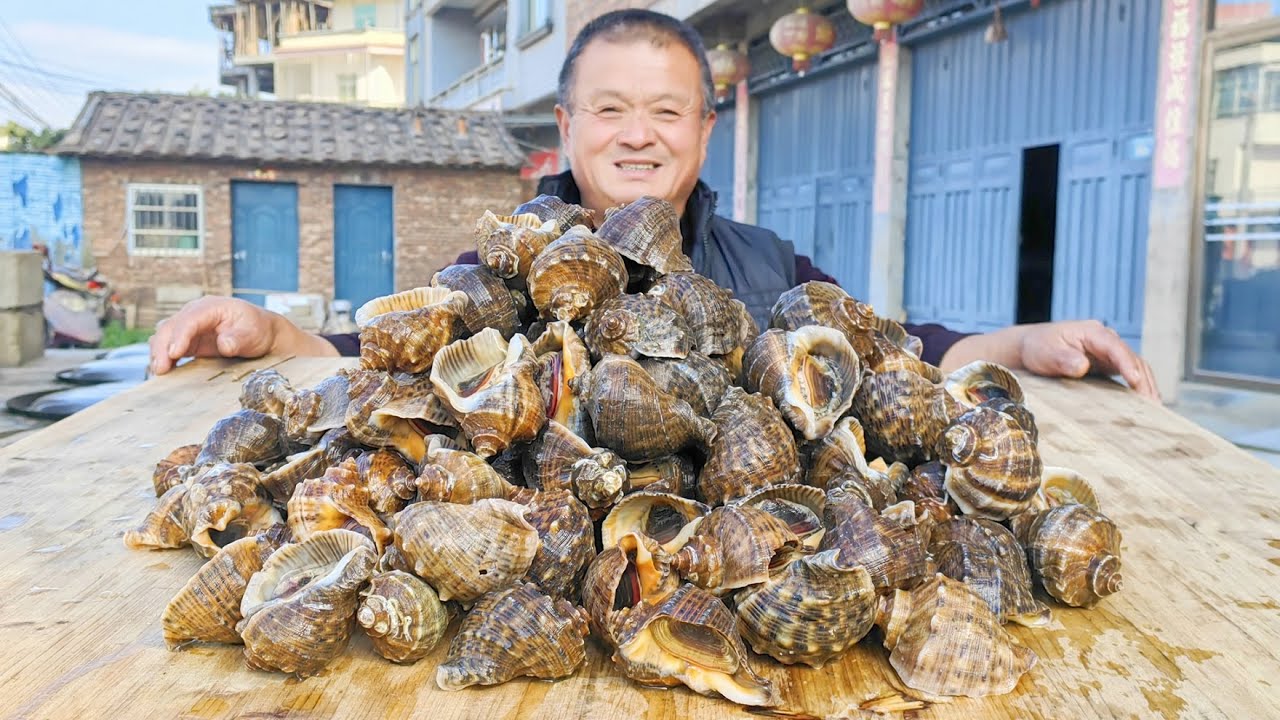 780買30斤大海螺，倒半麻袋粗鹽焗，鹹香入味吃到爽