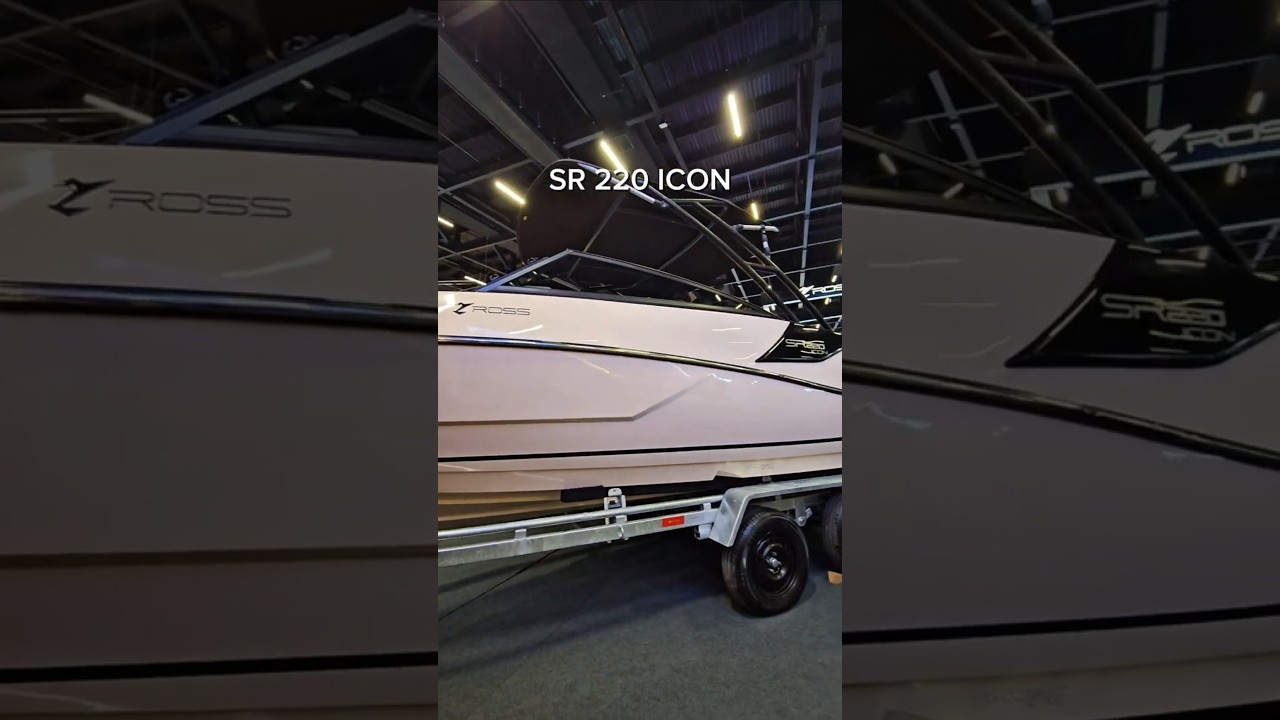 SR 220 Icon, da Ross Mariner no S&atilde;o Paulo Boat Show #rossmariner #lancha #spboatshow #ross220
