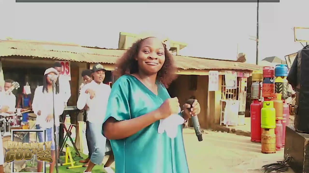 Praise Session MIGHTY 2025 #mightygod #victoriabakare #lagos #street