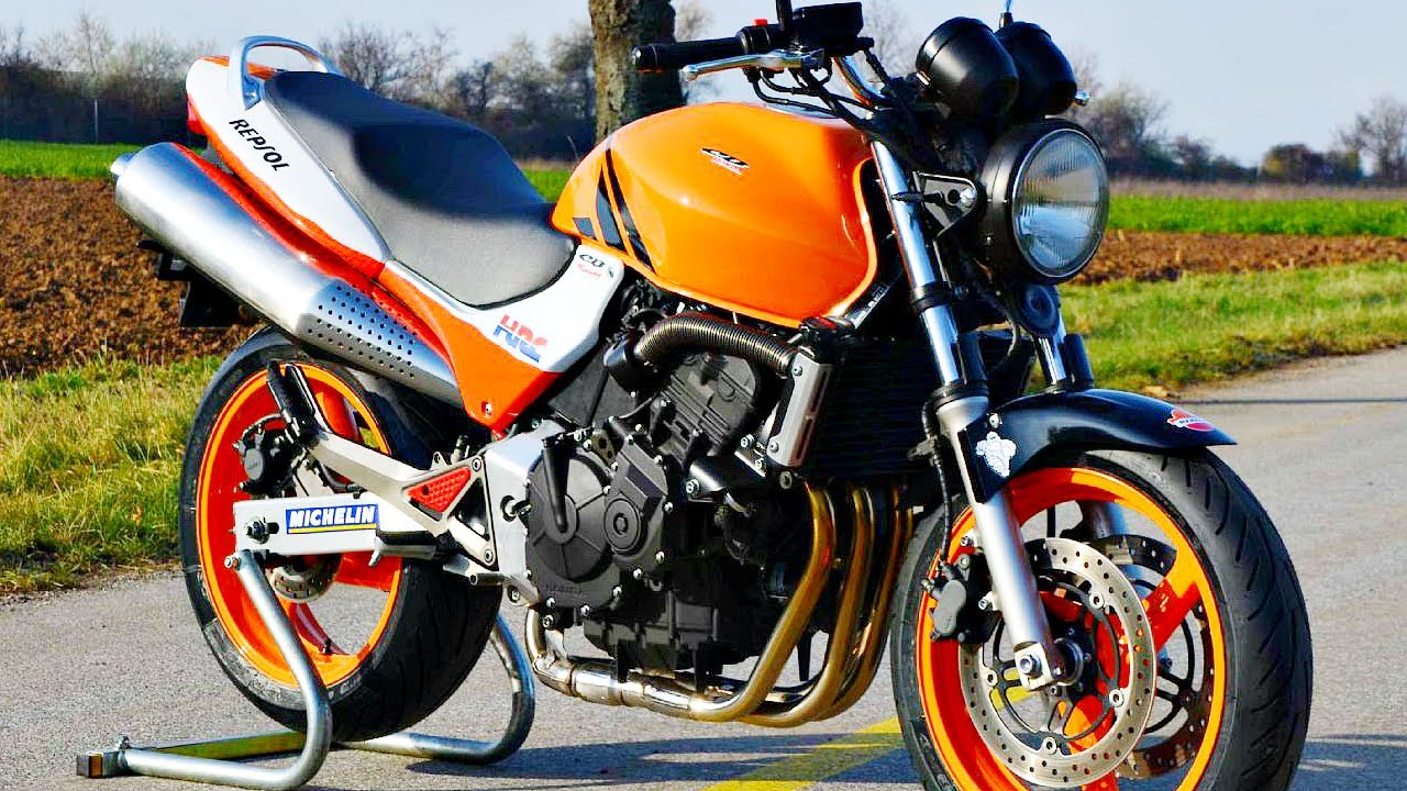 🎌Honda CB900F Hornet - Настоящий Уличный Боец 👊!