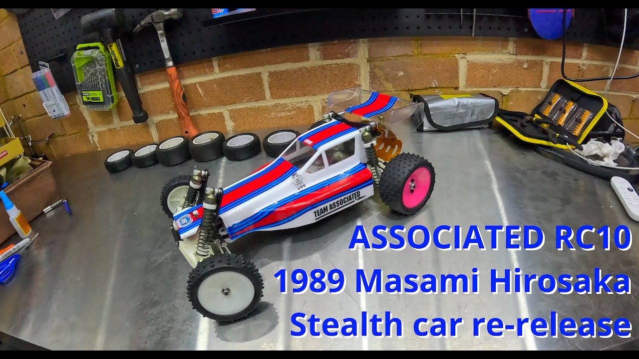 Associated RC10 1989 World Champs Masami Stealth Car - build video